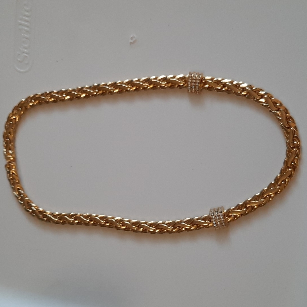 Titania, Gold Tone With Rinestones Necklace
